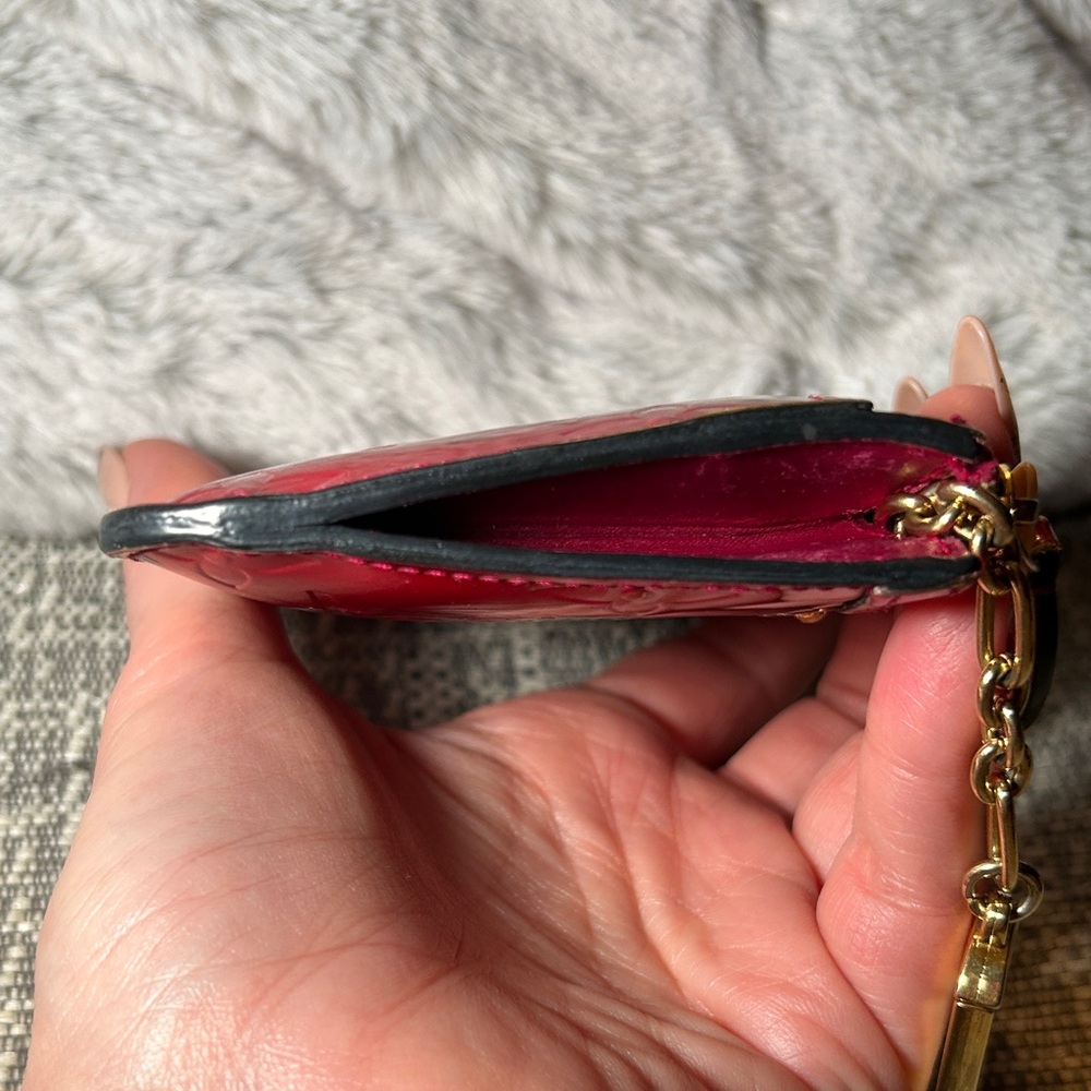 362. Louis Vuitton Monogram Vernis Pochette Cles, Key Holder - Picture 4 of 13